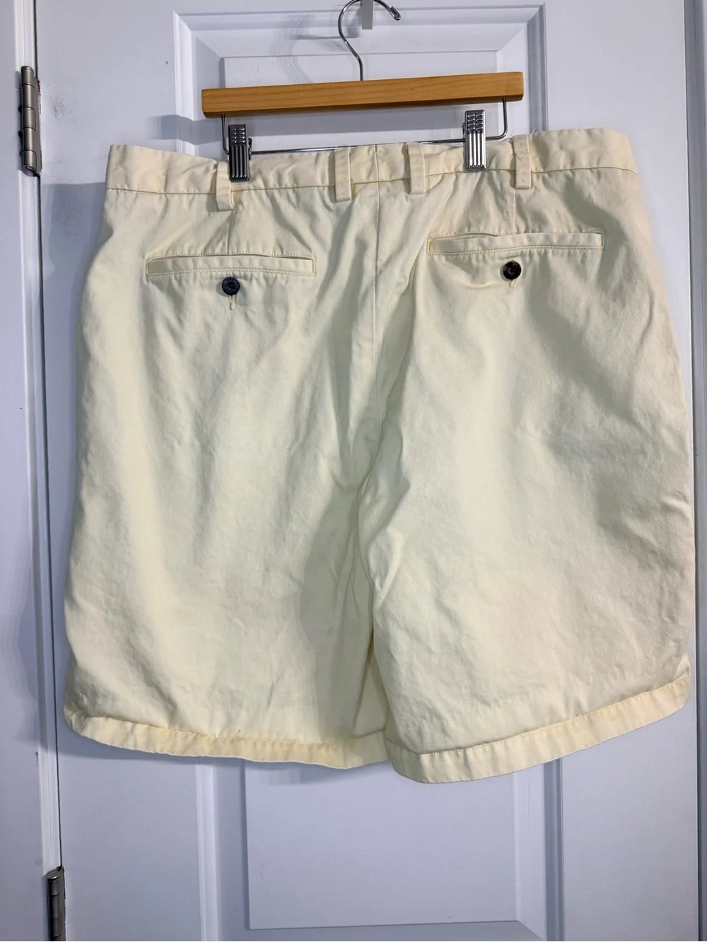 Orvis Men’s 38 Yellow Cotton Chino Shorts 9” Inseam Casual Golf
